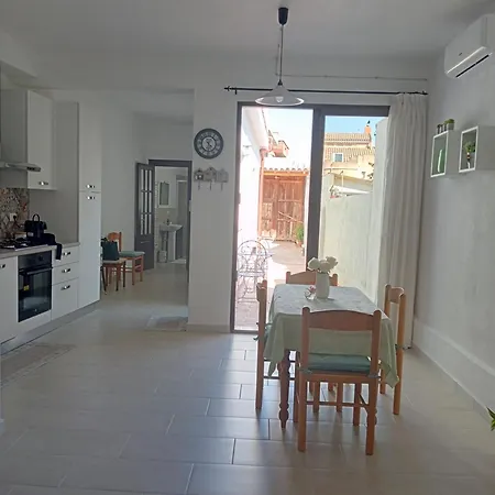 Casa Locci Daire *